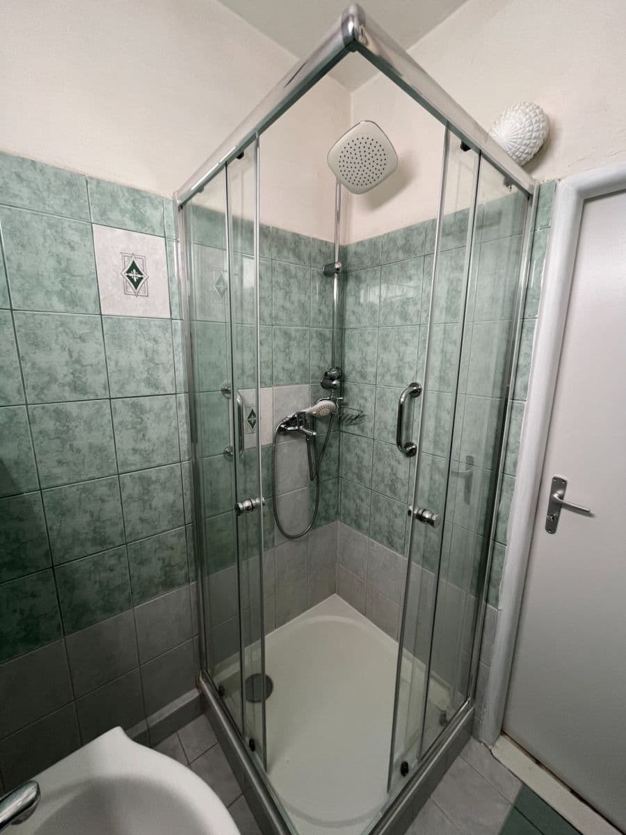 Pronájem bytu 2+1 48 m², Kloboučnická, Praha, Praha Pronájem bytu 2+1 48 m², Kloboučnická, Praha, Praha