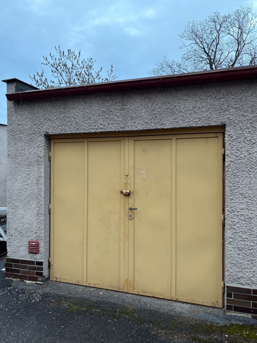 Prodej garáže 19 m², Malátova, Liberec, Liberecký kraj Prodej garáže 19 m², Malátova, Liberec, Liberecký kraj