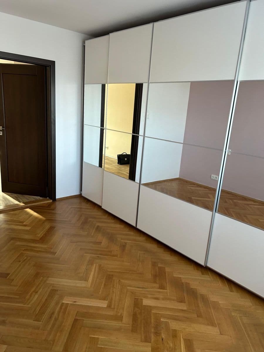 Pronájem bytu 4+1 76 m², Bělčická, Praha, Praha Pronájem bytu 4+1 76 m², Bělčická, Praha, Praha