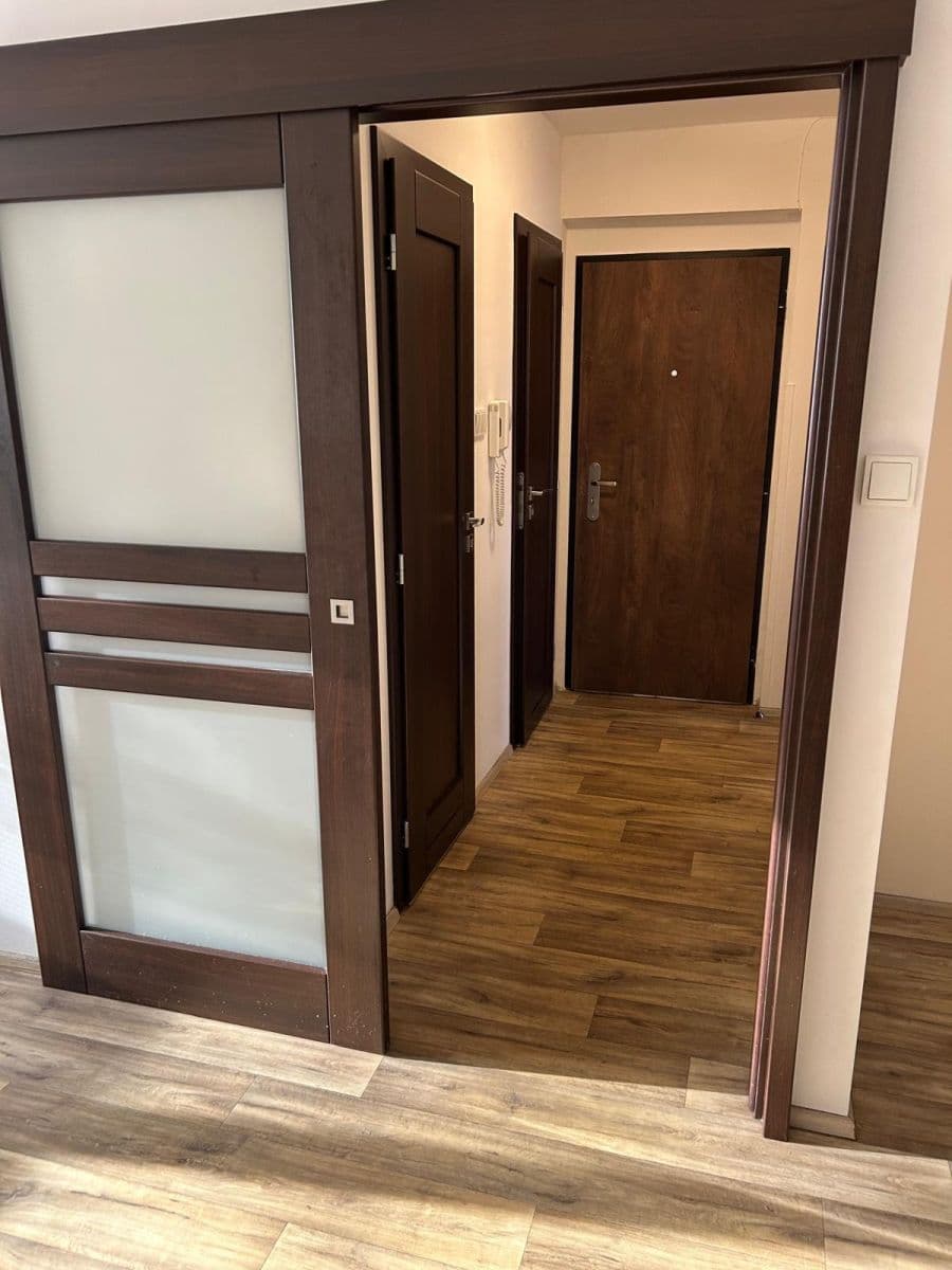 Pronájem bytu 4+1 76 m², Bělčická, Praha, Praha Pronájem bytu 4+1 76 m², Bělčická, Praha, Praha