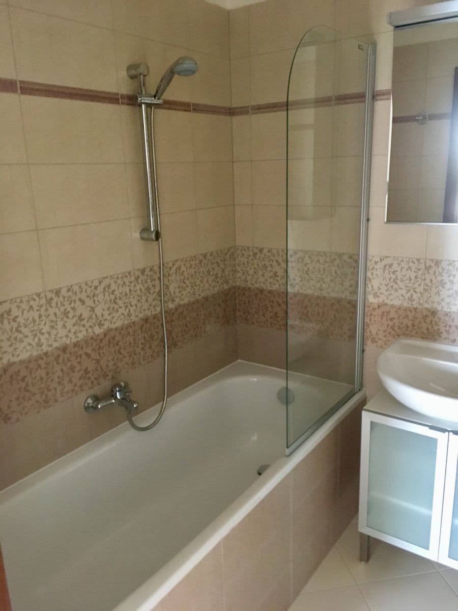 Pronájem bytu 2+kk 45 m², Luženská, Rakovník, Středočeský kraj Pronájem bytu 2+kk 45 m², Luženská, Rakovník, Středočeský kraj