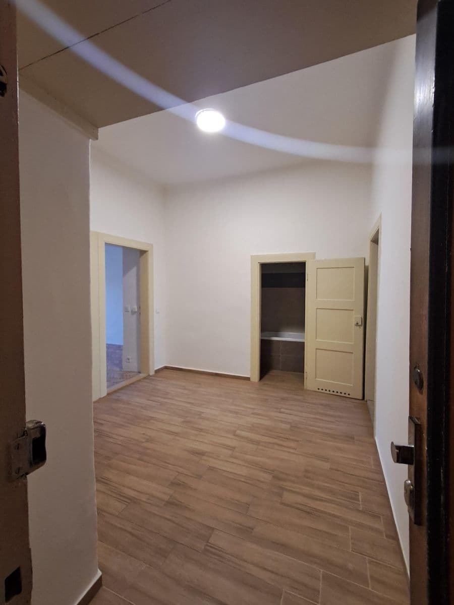 Pronájem bytu 2+1 65 m², Kodaňská, Praha, Praha Pronájem bytu 2+1 65 m², Kodaňská, Praha, Praha