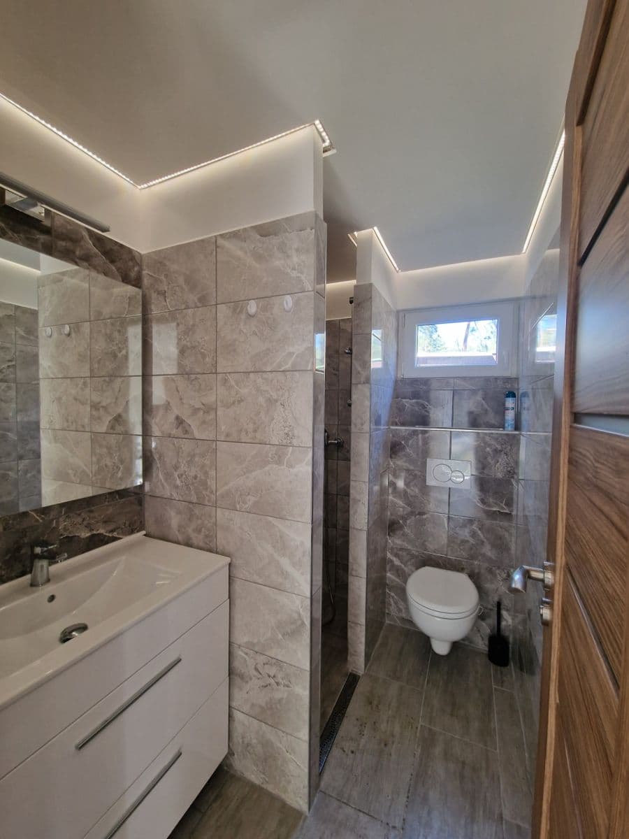 Prodej chaty, chalupy 27 m², pozemek 27 m², Pod Borným, Doksy, Liberecký kraj Prodej chaty, chalupy 27 m², pozemek 27 m², Pod Borným, Doksy, Liberecký kraj