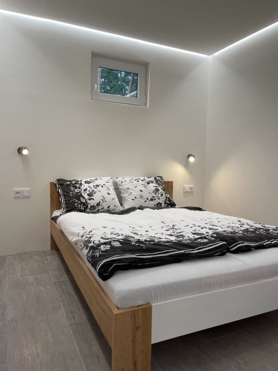 Prodej chaty, chalupy 27 m², pozemek 27 m², Pod Borným, Doksy, Liberecký kraj Prodej chaty, chalupy 27 m², pozemek 27 m², Pod Borným, Doksy, Liberecký kraj