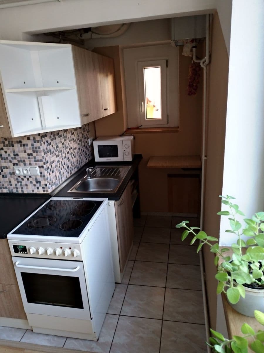 Pronájem bytu 2+kk 59 m², třída T. G. Masaryka, Roudnice nad Labem, Ústecký kraj Pronájem bytu 2+kk 59 m², třída T. G. Masaryka, Roudnice nad Labem, Ústecký kraj