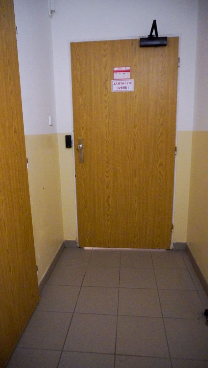 Prodej bytu 1+kk 22 m², Felklova, Roztoky, Středočeský kraj Prodej bytu 1+kk 22 m², Felklova, Roztoky, Středočeský kraj