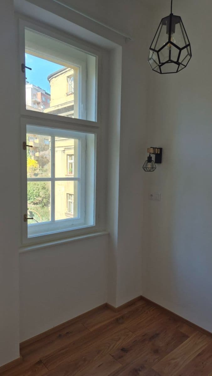 Pronájem bytu 1+kk 27 m², Bělehradská, Praha, Praha Pronájem bytu 1+kk 27 m², Bělehradská, Praha, Praha