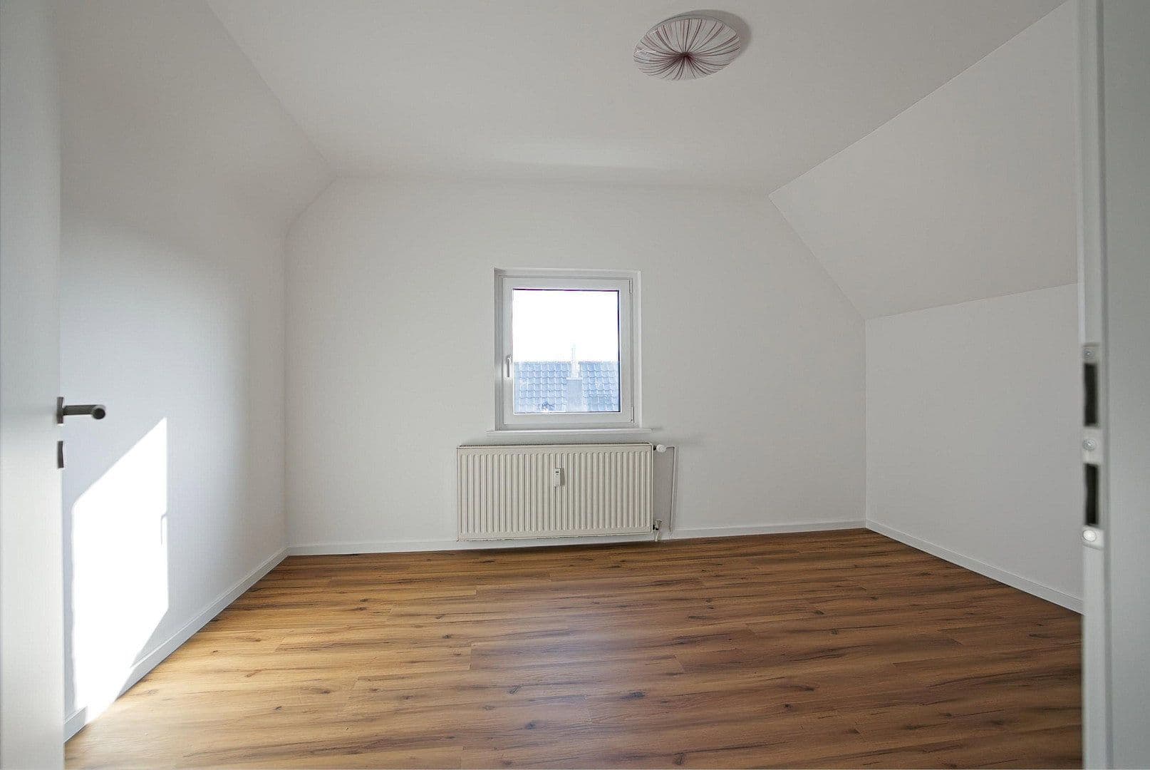 Pronájem bytu 4+1 102 m², Herrenruhmweg 9, Trittau, Šlesvicko-Holštýnsko Pronájem bytu 4+1 102 m², Herrenruhmweg 9, Trittau, Šlesvicko-Holštýnsko