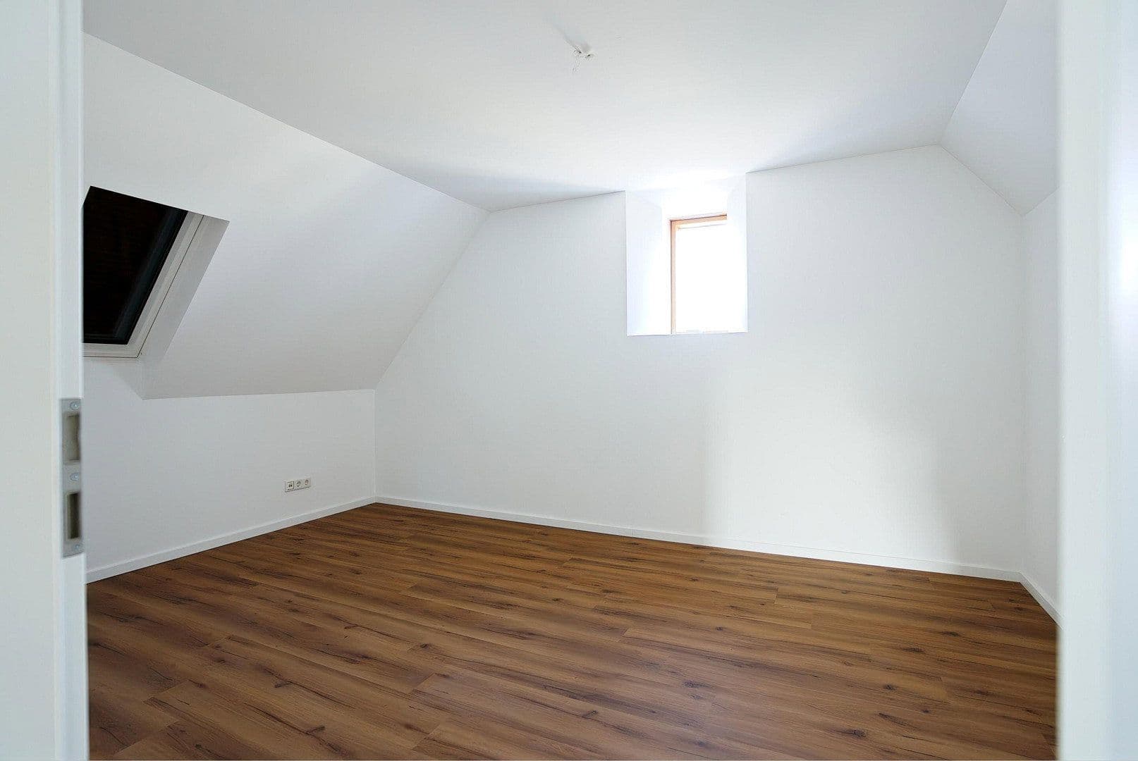 Pronájem bytu 4+1 102 m², Herrenruhmweg 9, Trittau, Šlesvicko-Holštýnsko Pronájem bytu 4+1 102 m², Herrenruhmweg 9, Trittau, Šlesvicko-Holštýnsko