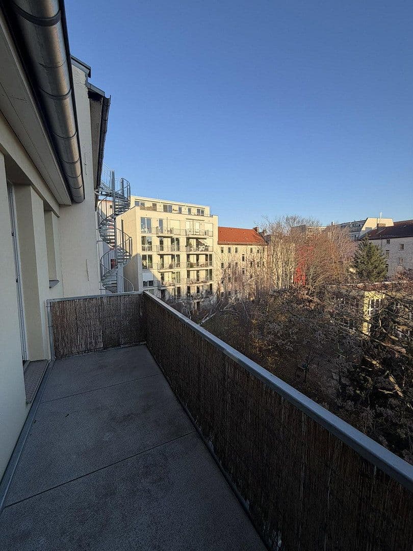 Prodej bytu 2+kk 86 m², Colbestrasse 22, Berlin Friedrichshain, Berlín Prodej bytu 2+kk 86 m², Colbestrasse 22, Berlin Friedrichshain, Berlín