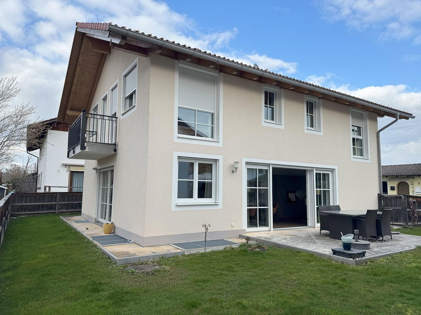 Pronájem domu 148 m², pozemek 338 m², Gartenstraße 2a, Dietramszell, Bavorsko Pronájem domu 148 m², pozemek 338 m², Gartenstraße 2a, Dietramszell, Bavorsko