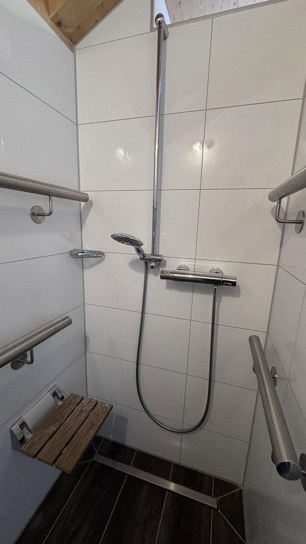 Pronájem domu 148 m², pozemek 338 m², Gartenstraße 2a, Dietramszell, Bavorsko Pronájem domu 148 m², pozemek 338 m², Gartenstraße 2a, Dietramszell, Bavorsko