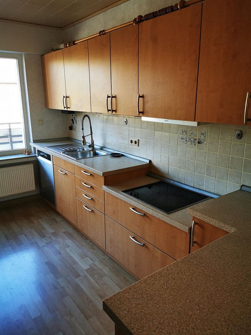 Prodej domu 244 m², pozemek 900 m², Herford, Severní Porýní-Vestfálsko Prodej domu 244 m², pozemek 900 m², Herford, Severní Porýní-Vestfálsko