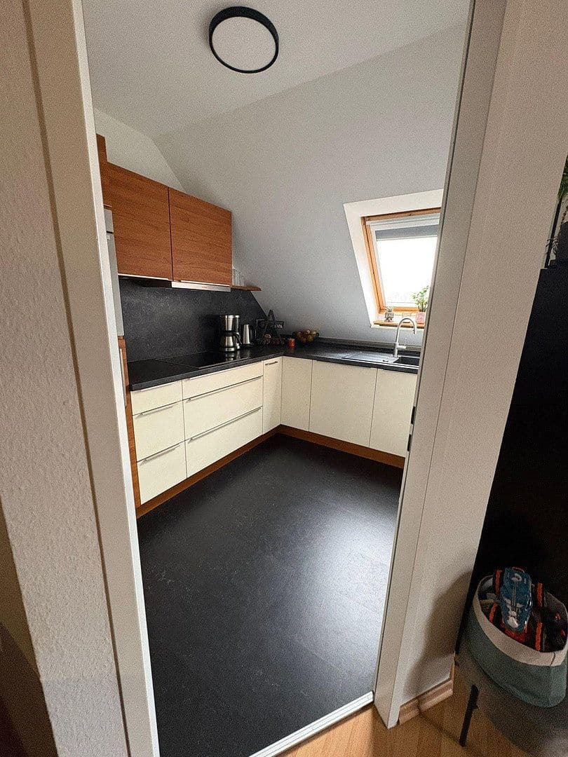 Pronájem bytu 3+1 88 m², Dachsstraße 14, Leipzig, Sasko Pronájem bytu 3+1 88 m², Dachsstraße 14, Leipzig, Sasko