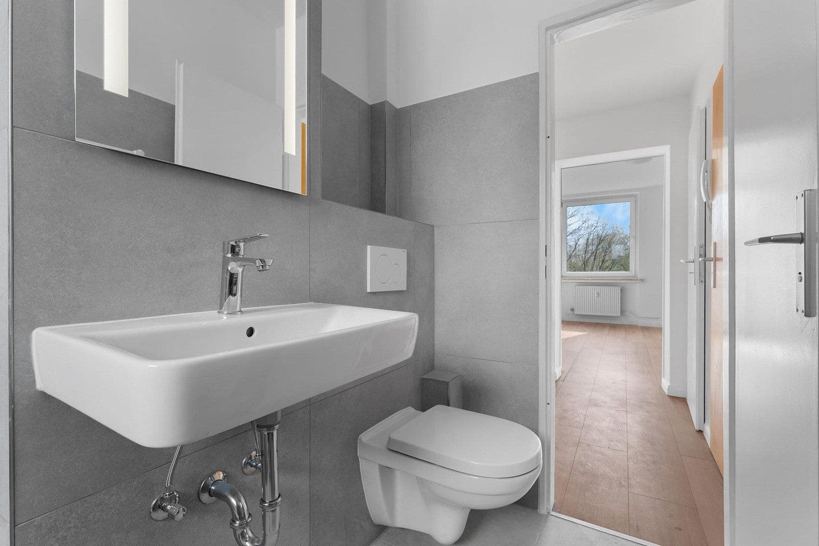 Prodej bytu 3+1 73 m², Kölner Straße 13, Bremen, Bremen Prodej bytu 3+1 73 m², Kölner Straße 13, Bremen, Bremen