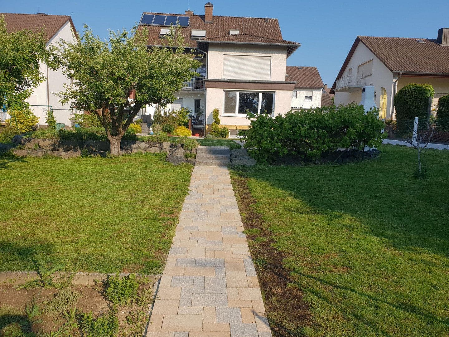 Prodej domu 246 m², pozemek 820 m², Bad Vilbel, Hessen Prodej domu 246 m², pozemek 820 m², Bad Vilbel, Hessen