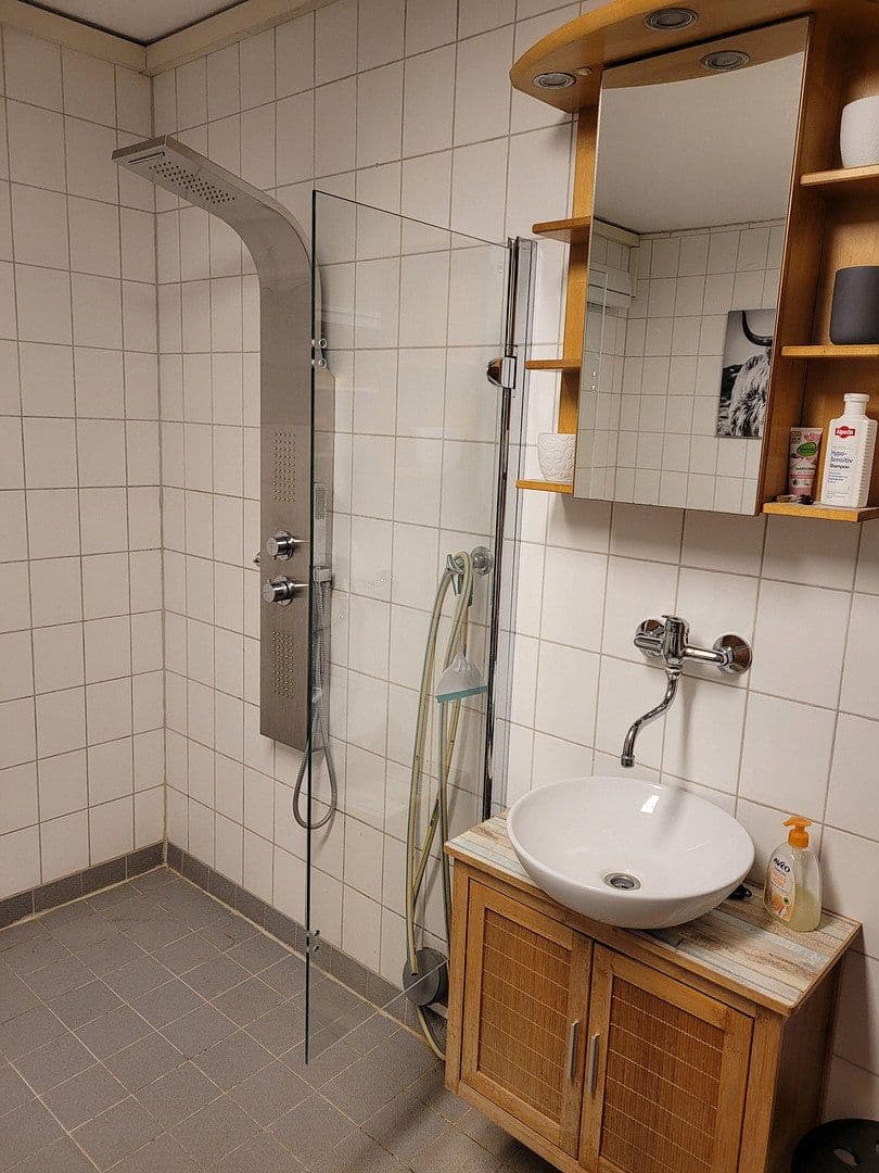 Prodej domu 170 m², pozemek 1.400 m², Burghaun, Hessen Prodej domu 170 m², pozemek 1.400 m², Burghaun, Hessen