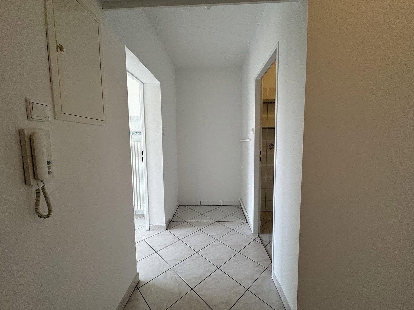 Pronájem bytu 2+1 66 m², Berger Straße 100, Frankfurt am Main, Hessen Pronájem bytu 2+1 66 m², Berger Straße 100, Frankfurt am Main, Hessen