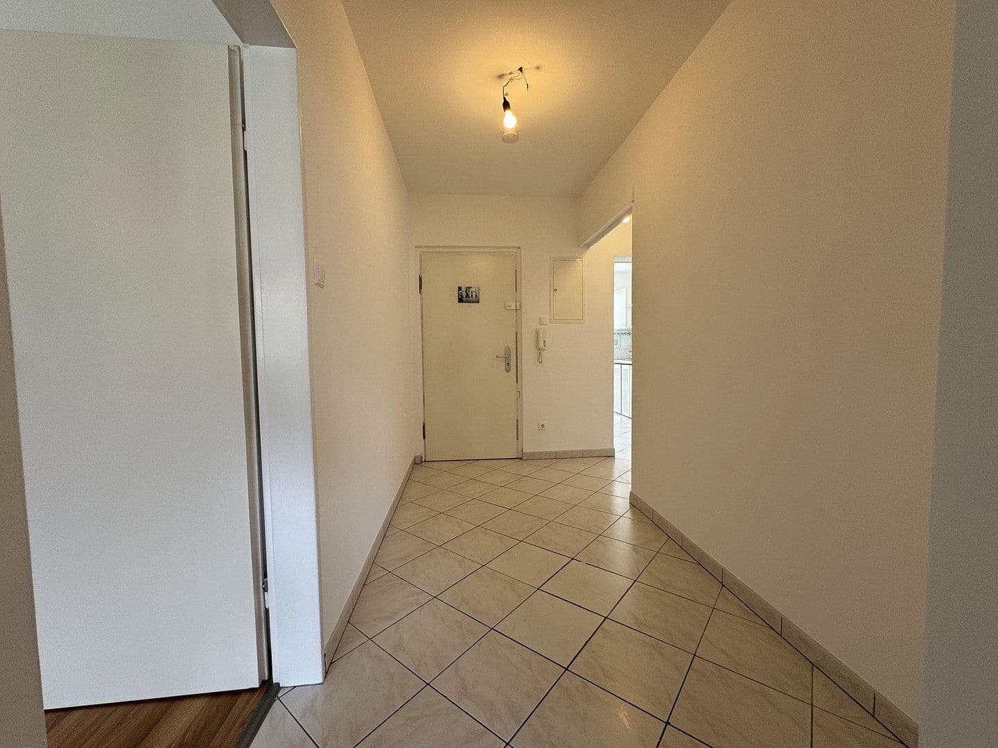 Pronájem bytu 2+1 66 m², Berger Straße 100, Frankfurt am Main, Hessen Pronájem bytu 2+1 66 m², Berger Straße 100, Frankfurt am Main, Hessen