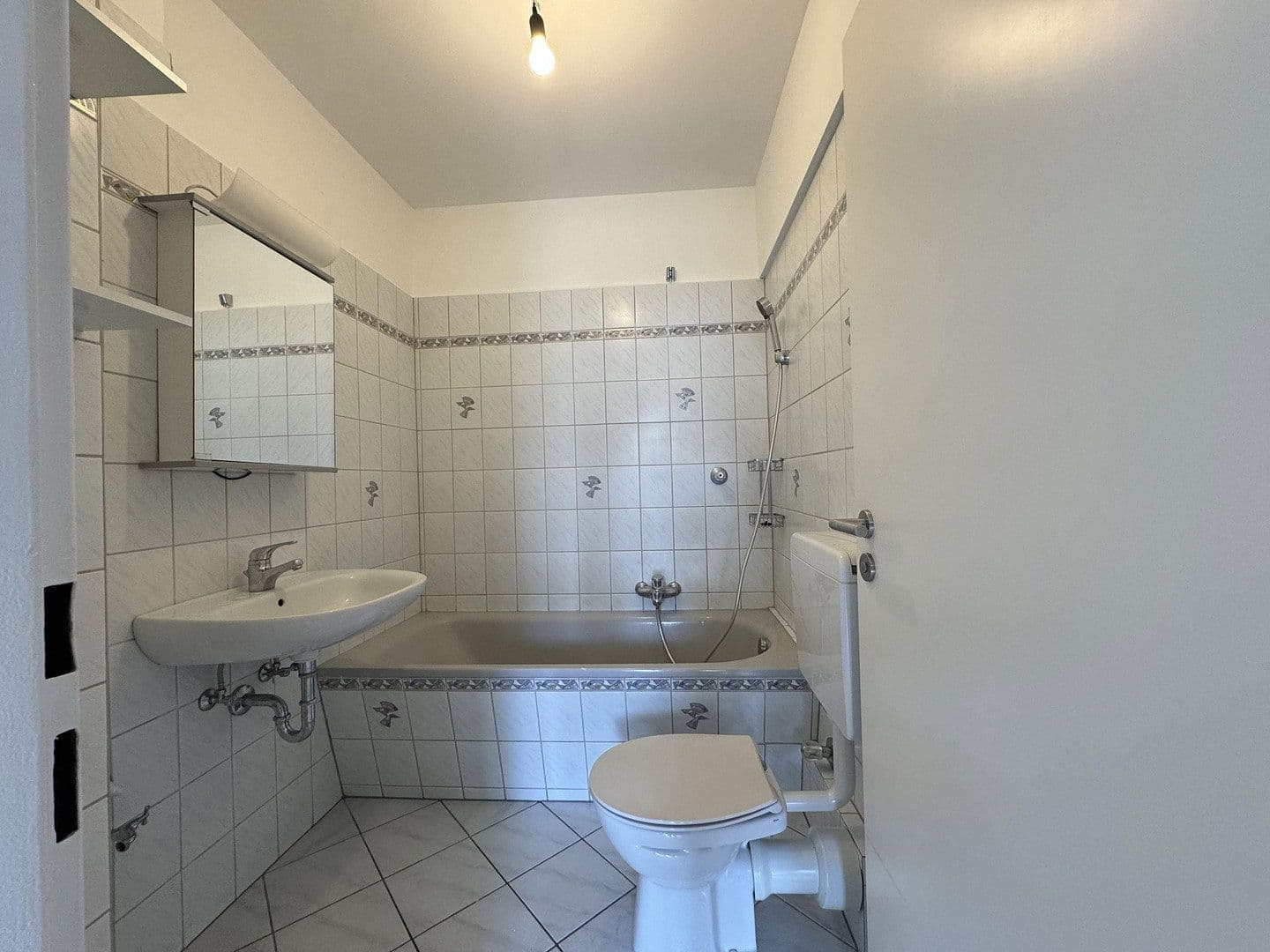 Pronájem bytu 2+1 66 m², Berger Straße 100, Frankfurt am Main, Hessen Pronájem bytu 2+1 66 m², Berger Straße 100, Frankfurt am Main, Hessen