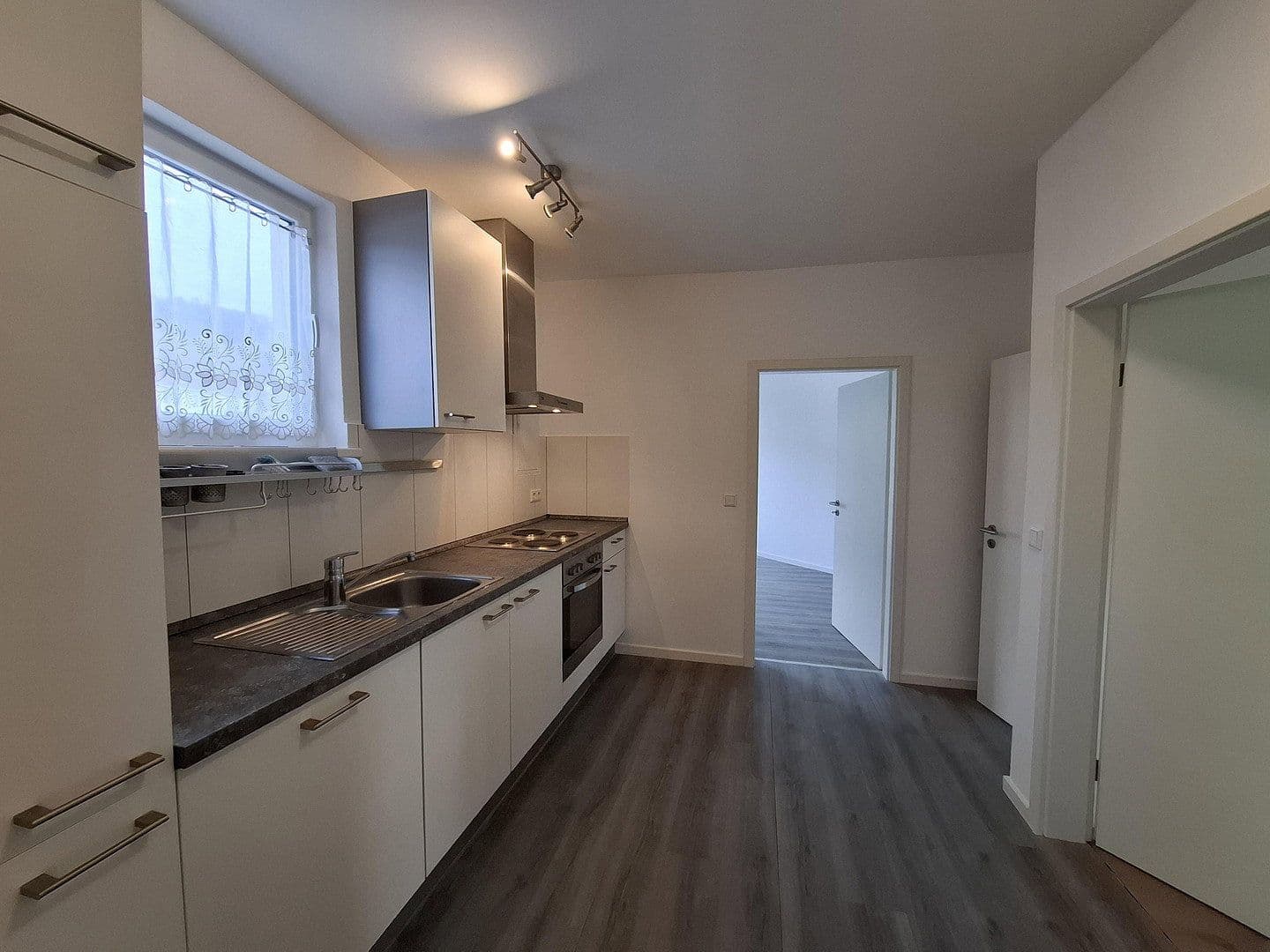 Prodej bytu 2+1 36 m², Trier, Porýní-Falc Prodej bytu 2+1 36 m², Trier, Porýní-Falc