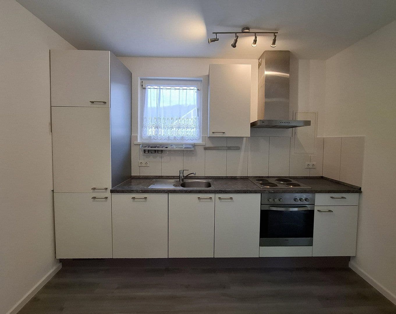 Prodej bytu 2+1 36 m², Trier, Porýní-Falc Prodej bytu 2+1 36 m², Trier, Porýní-Falc