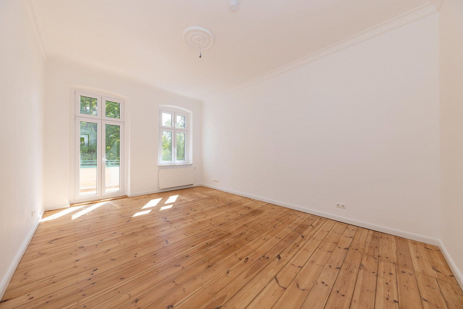 Prodej bytu 5+1 131 m², Unter den Eichen 55, Berlin, Berlín Prodej bytu 5+1 131 m², Unter den Eichen 55, Berlin, Berlín