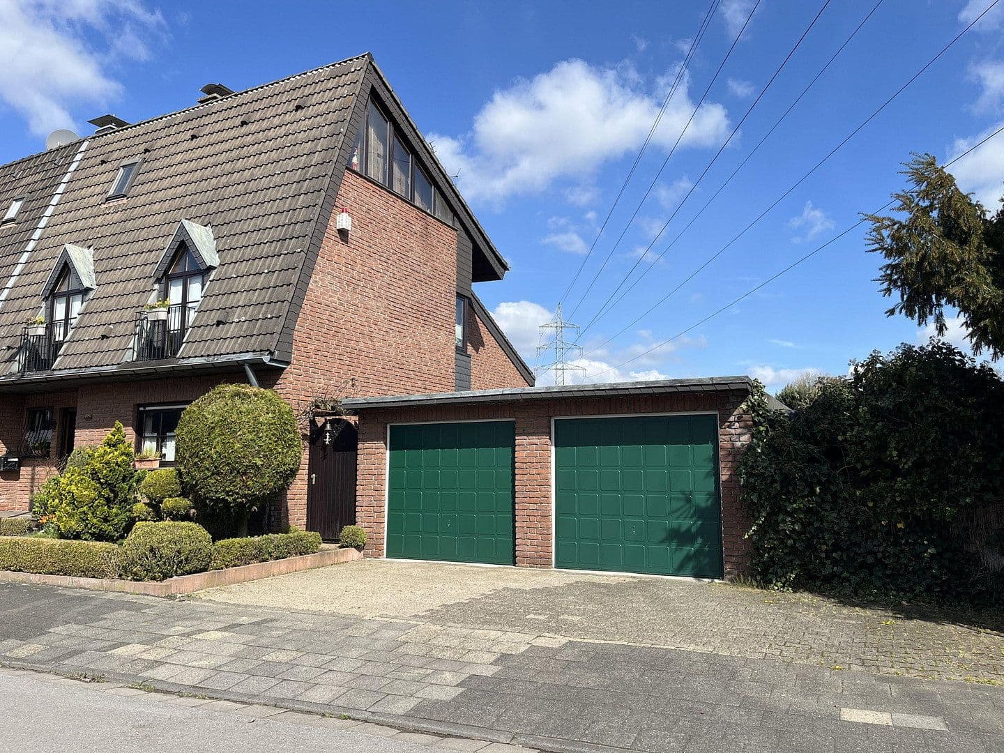 Prodej domu 167 m², pozemek 700 m², Duisburg, Severní Porýní-Vestfálsko Prodej domu 167 m², pozemek 700 m², Duisburg, Severní Porýní-Vestfálsko