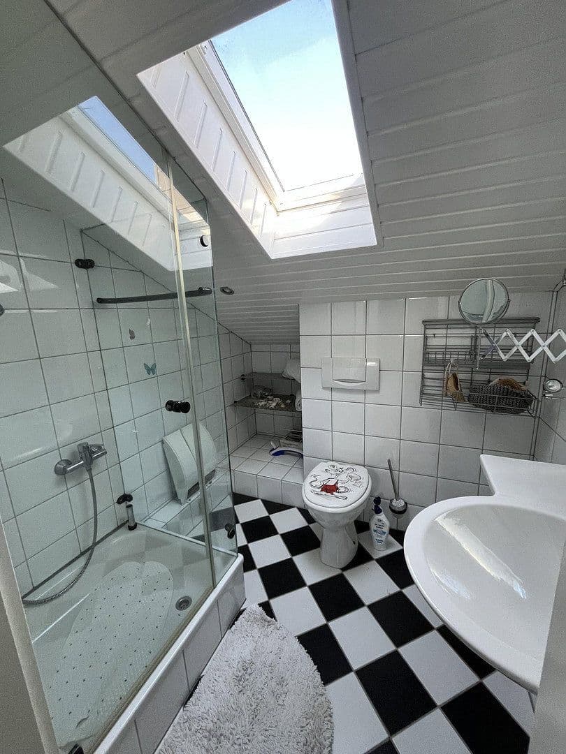 Prodej domu 167 m², pozemek 700 m², Duisburg, Severní Porýní-Vestfálsko Prodej domu 167 m², pozemek 700 m², Duisburg, Severní Porýní-Vestfálsko