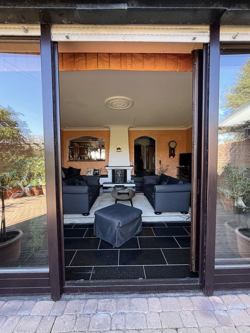 Prodej domu 167 m², pozemek 700 m², Duisburg, Severní Porýní-Vestfálsko Prodej domu 167 m², pozemek 700 m², Duisburg, Severní Porýní-Vestfálsko