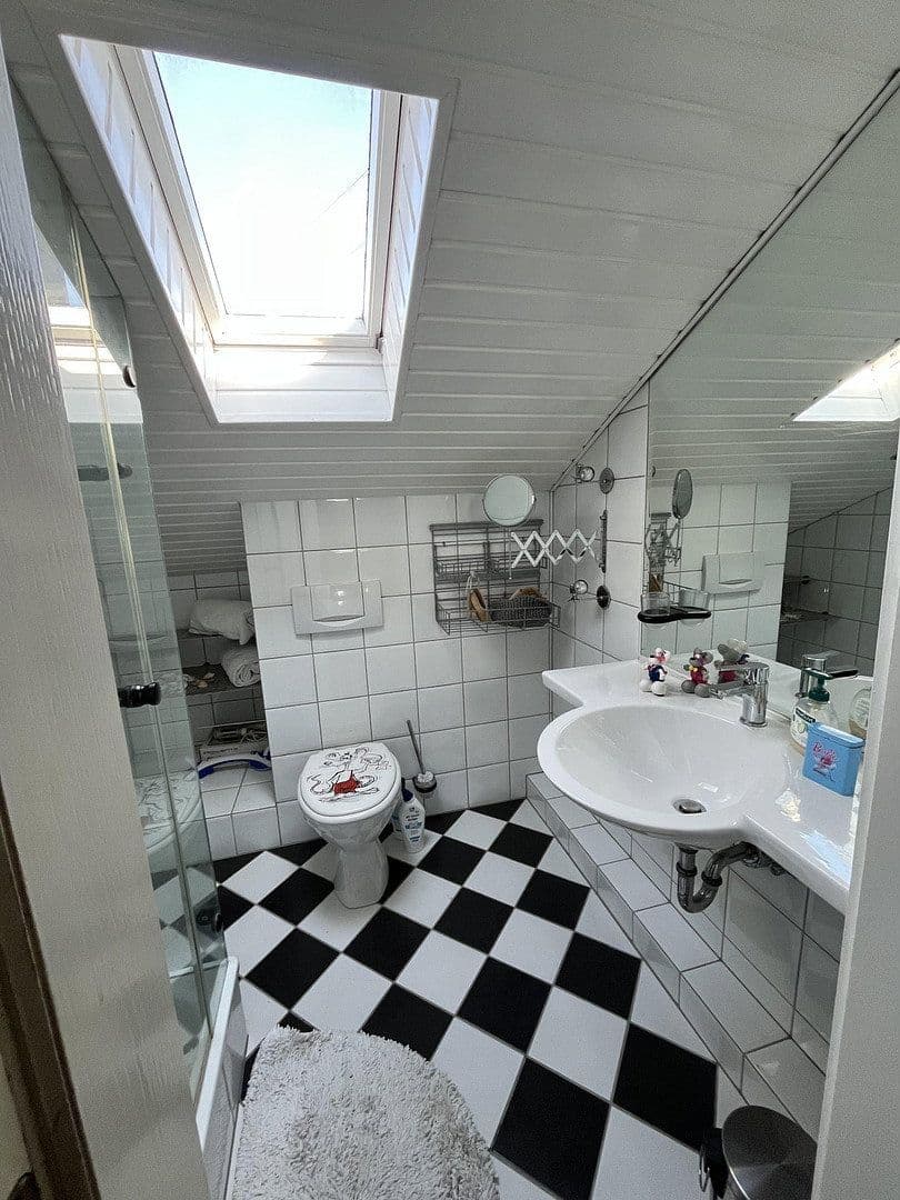 Prodej domu 167 m², pozemek 700 m², Duisburg, Severní Porýní-Vestfálsko Prodej domu 167 m², pozemek 700 m², Duisburg, Severní Porýní-Vestfálsko