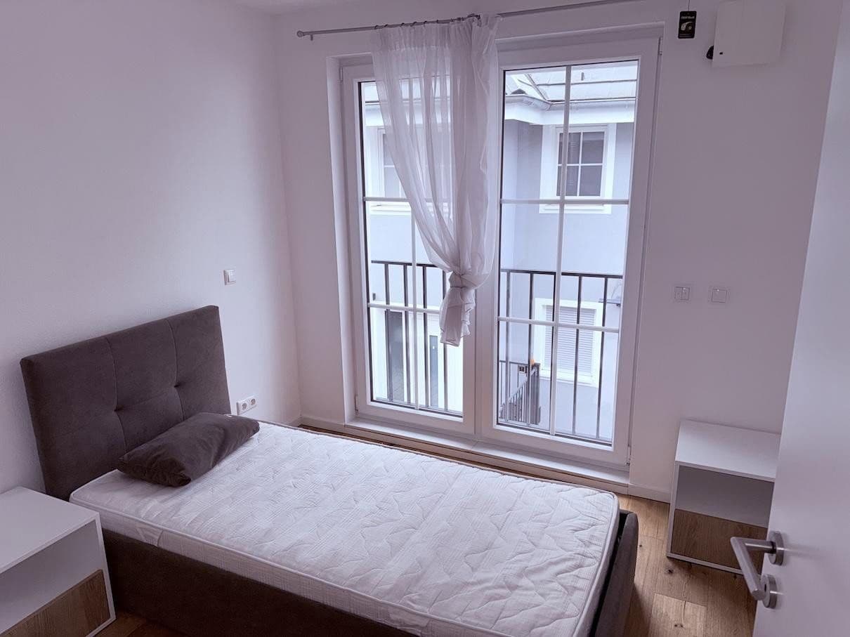 Prodej domu 134 m², pozemek 178 m², Rosenstr., Gilching, Bavorsko Prodej domu 134 m², pozemek 178 m², Rosenstr., Gilching, Bavorsko