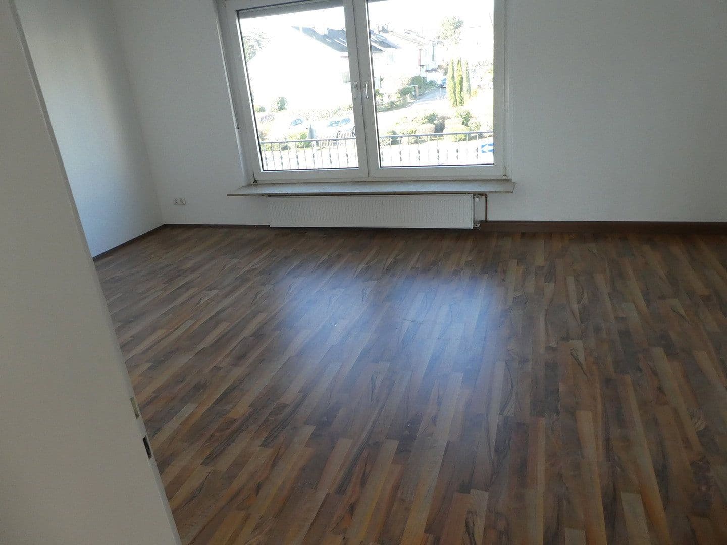 Pronájem bytu 3+1 79 m², Sausenheimerstr. 33, Grünstadt, Porýní-Falc Pronájem bytu 3+1 79 m², Sausenheimerstr. 33, Grünstadt, Porýní-Falc