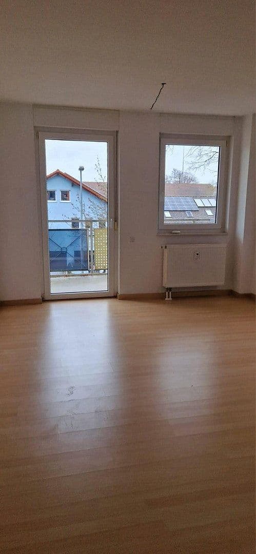 Pronájem bytu 2+1 65 m², Willy-Brandt-Straße 4, Wertheim, Bádensko-Württembersko Pronájem bytu 2+1 65 m², Willy-Brandt-Straße 4, Wertheim, Bádensko-Württembersko