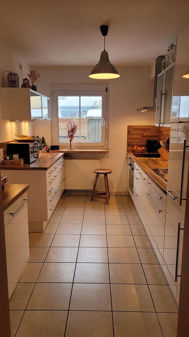 Prodej domu 120 m², pozemek 135 m², Erlangen, Bavorsko Prodej domu 120 m², pozemek 135 m², Erlangen, Bavorsko