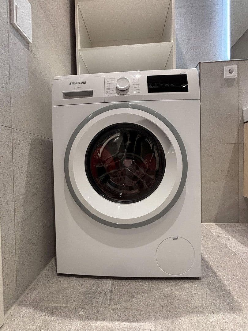 Pronájem bytu 1+1 40 m², Leipziger Straße 35A, Dresden, Sasko Pronájem bytu 1+1 40 m², Leipziger Straße 35A, Dresden, Sasko