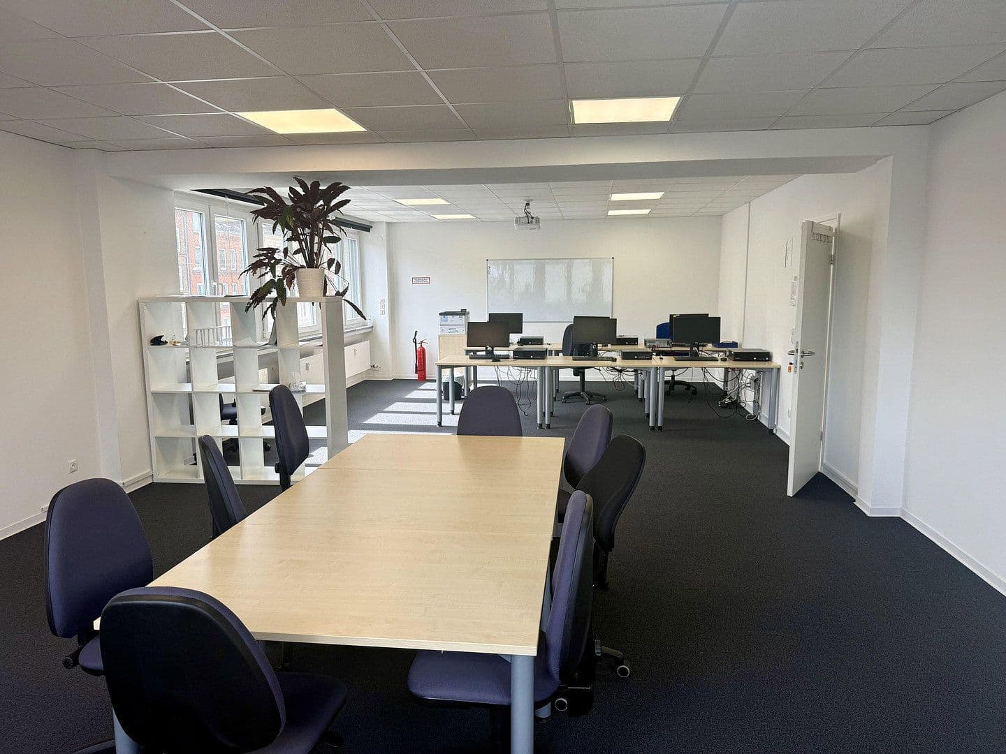 Pronájem kanceláře 250 m², Sophienblatt 82-86, Kiel, Šlesvicko-Holštýnsko Pronájem kanceláře 250 m², Sophienblatt 82-86, Kiel, Šlesvicko-Holštýnsko