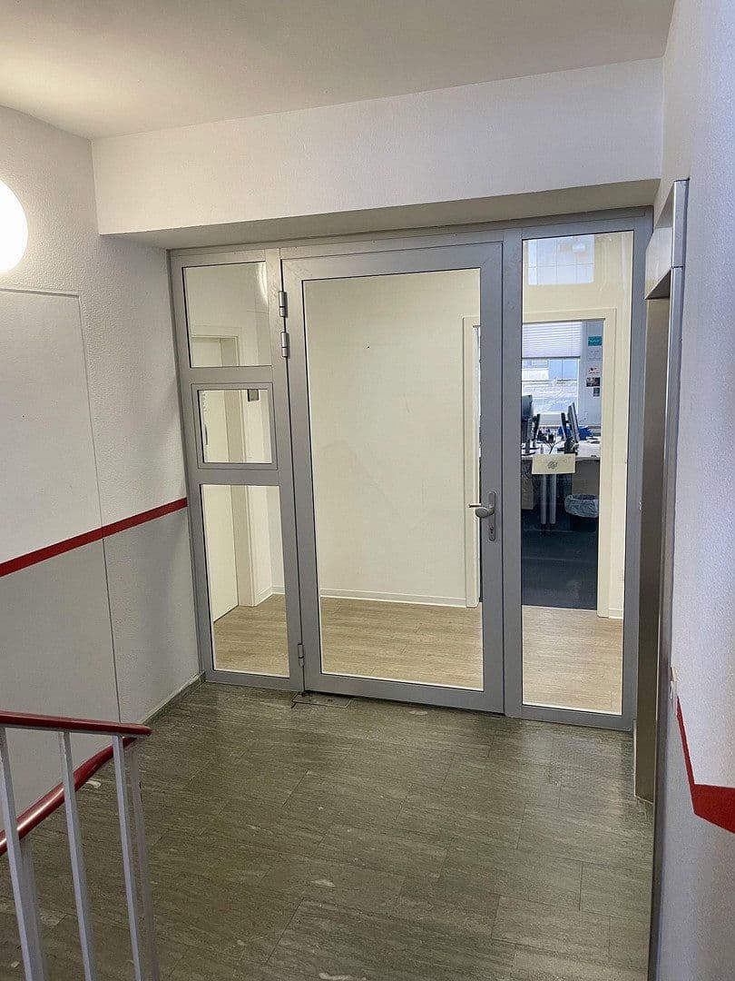 Pronájem kanceláře 250 m², Sophienblatt 82-86, Kiel, Šlesvicko-Holštýnsko Pronájem kanceláře 250 m², Sophienblatt 82-86, Kiel, Šlesvicko-Holštýnsko