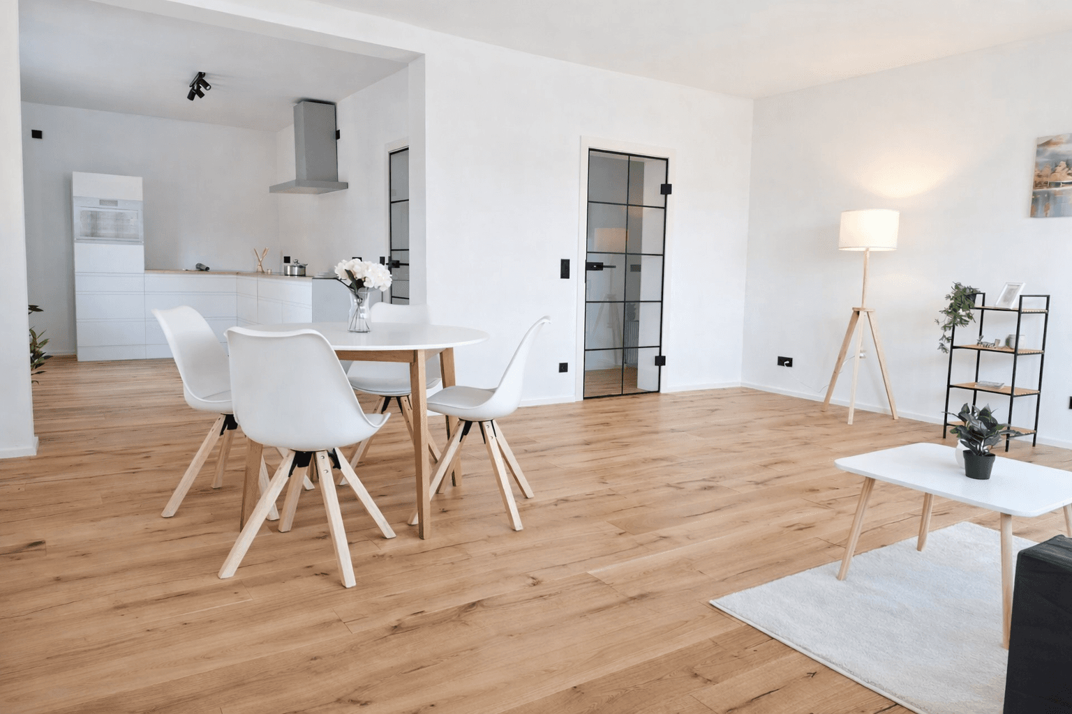 Prodej bytu 3+1 84 m², Tegernheim, Bavorsko Prodej bytu 3+1 84 m², Tegernheim, Bavorsko