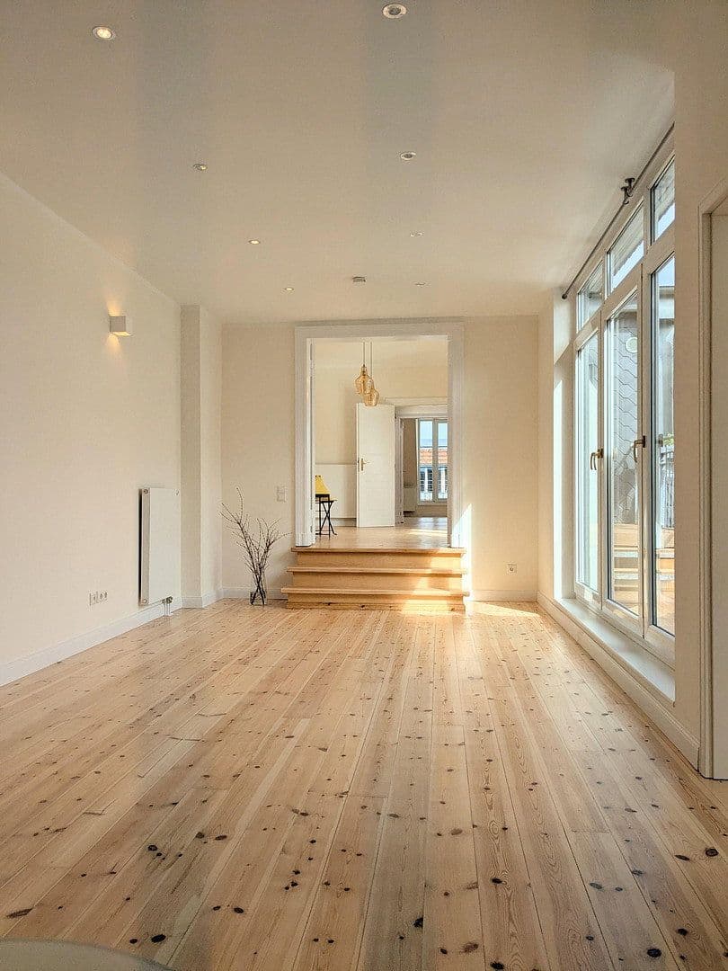 Prodej bytu 4+1 124 m², Liselotte-Hermann-Str. 5, Berlin, Berlín Prodej bytu 4+1 124 m², Liselotte-Hermann-Str. 5, Berlin, Berlín