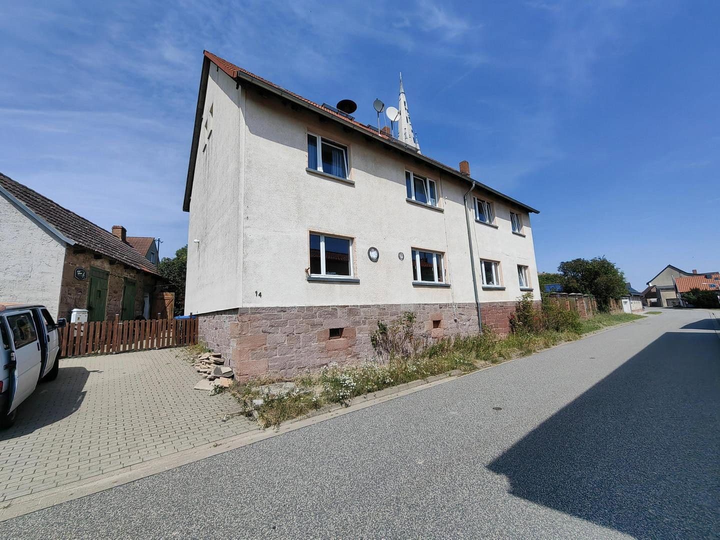 Prodej domu 2.480 m², pozemek 6.908 m², Pegau, Sasko Prodej domu 2.480 m², pozemek 6.908 m², Pegau, Sasko
