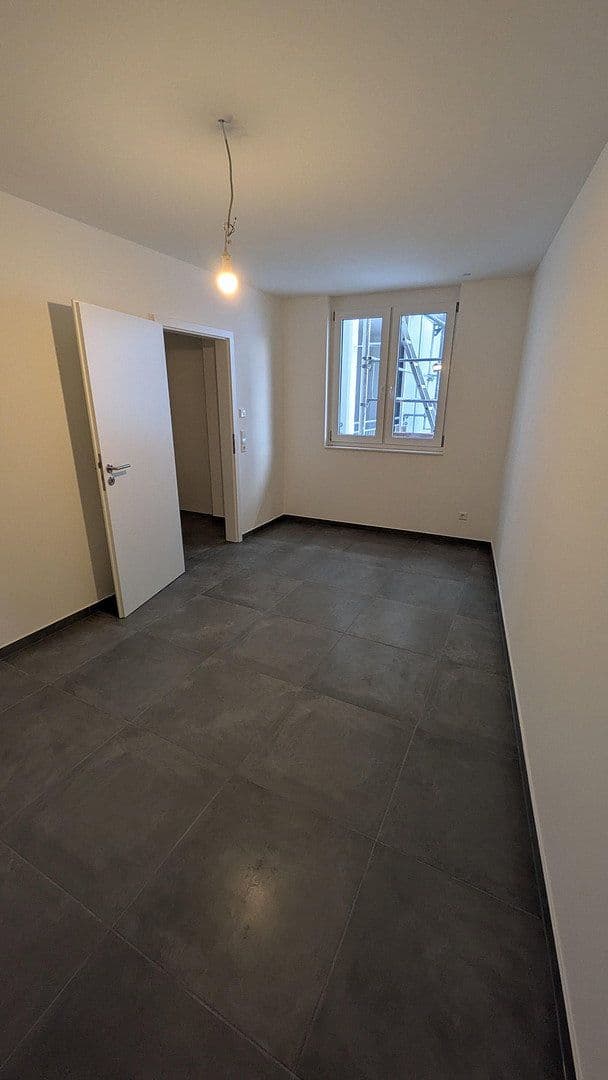 Pronájem bytu 3+kk 115 m², Gymnasiumstraße 79, Pforzheim, Bádensko-Württembersko Pronájem bytu 3+kk 115 m², Gymnasiumstraße 79, Pforzheim, Bádensko-Württembersko