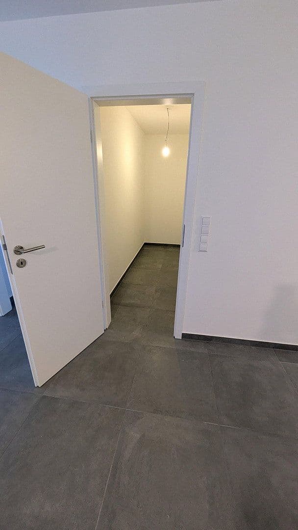 Pronájem bytu 3+kk 115 m², Gymnasiumstraße 79, Pforzheim, Bádensko-Württembersko Pronájem bytu 3+kk 115 m², Gymnasiumstraße 79, Pforzheim, Bádensko-Württembersko