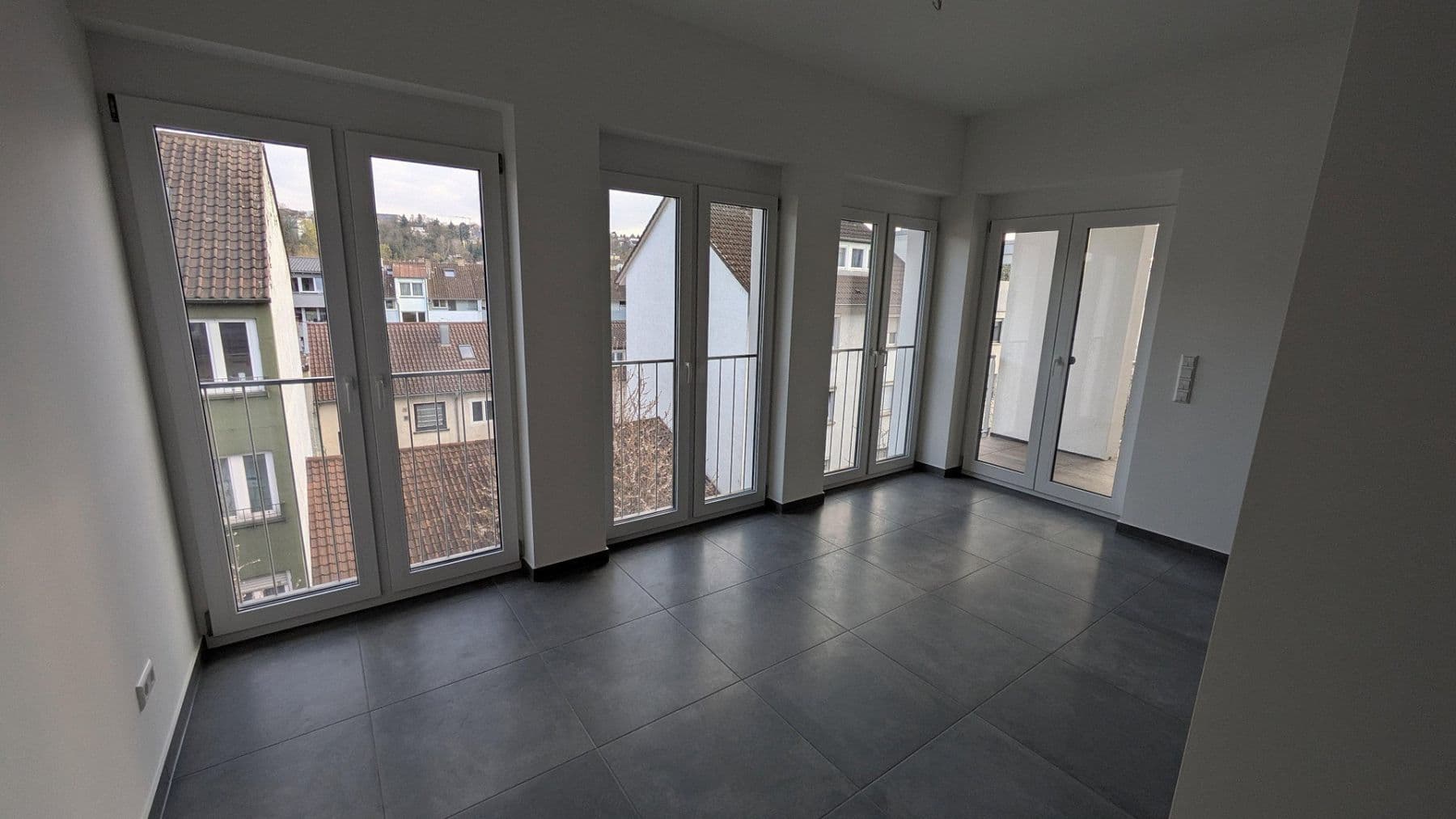 Pronájem bytu 3+kk 115 m², Gymnasiumstraße 79, Pforzheim, Bádensko-Württembersko Pronájem bytu 3+kk 115 m², Gymnasiumstraße 79, Pforzheim, Bádensko-Württembersko