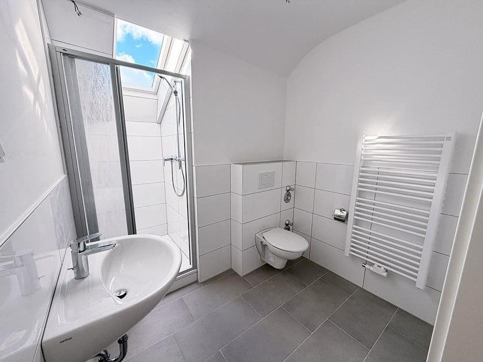 Prodej domu 594 m², pozemek 690 m², Düsseldorf, Severní Porýní-Vestfálsko Prodej domu 594 m², pozemek 690 m², Düsseldorf, Severní Porýní-Vestfálsko