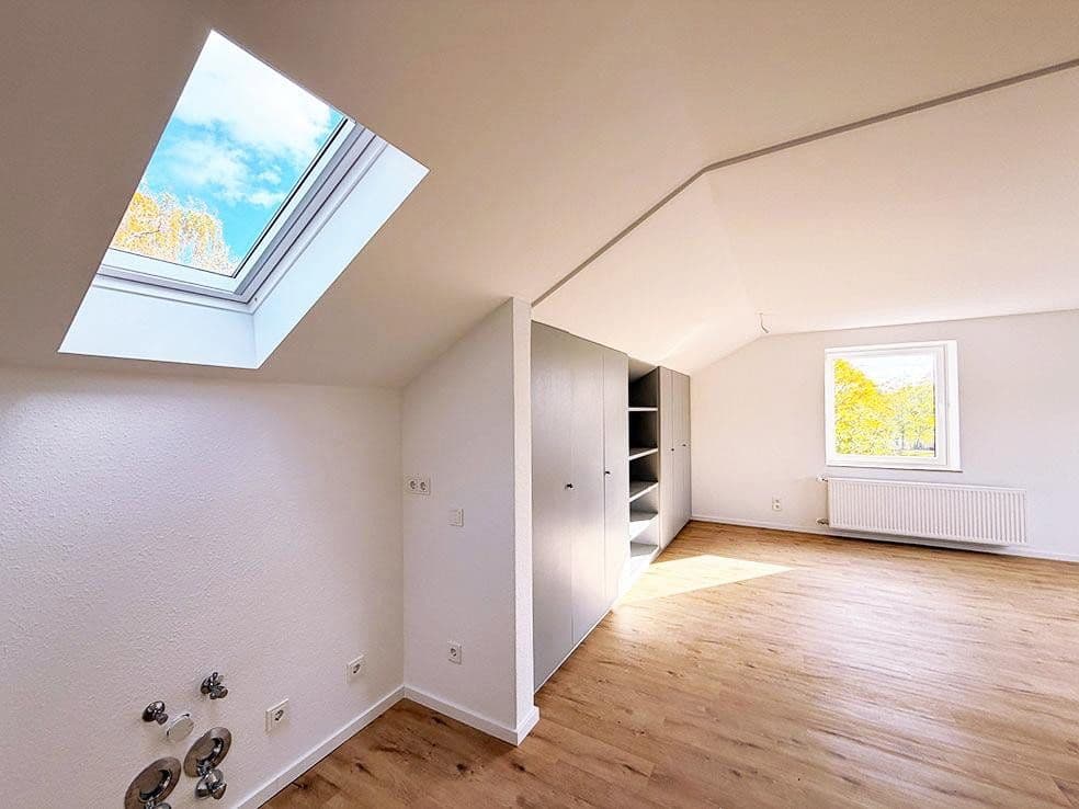 Prodej domu 594 m², pozemek 690 m², Düsseldorf, Severní Porýní-Vestfálsko Prodej domu 594 m², pozemek 690 m², Düsseldorf, Severní Porýní-Vestfálsko