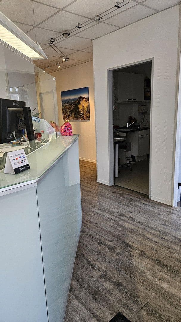 Pronájem kanceláře 137 m², Sepp-Straßberger-Str. 18, Kolbermoor, Bavorsko Pronájem kanceláře 137 m², Sepp-Straßberger-Str. 18, Kolbermoor, Bavorsko