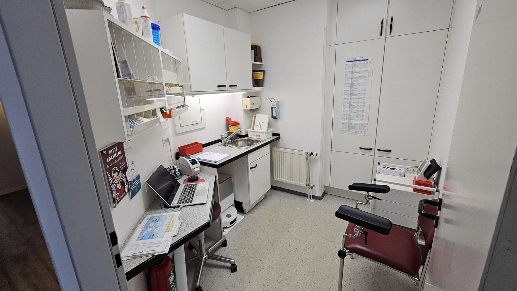 Pronájem kanceláře 137 m², Sepp-Straßberger-Str. 18, Kolbermoor, Bavorsko Pronájem kanceláře 137 m², Sepp-Straßberger-Str. 18, Kolbermoor, Bavorsko