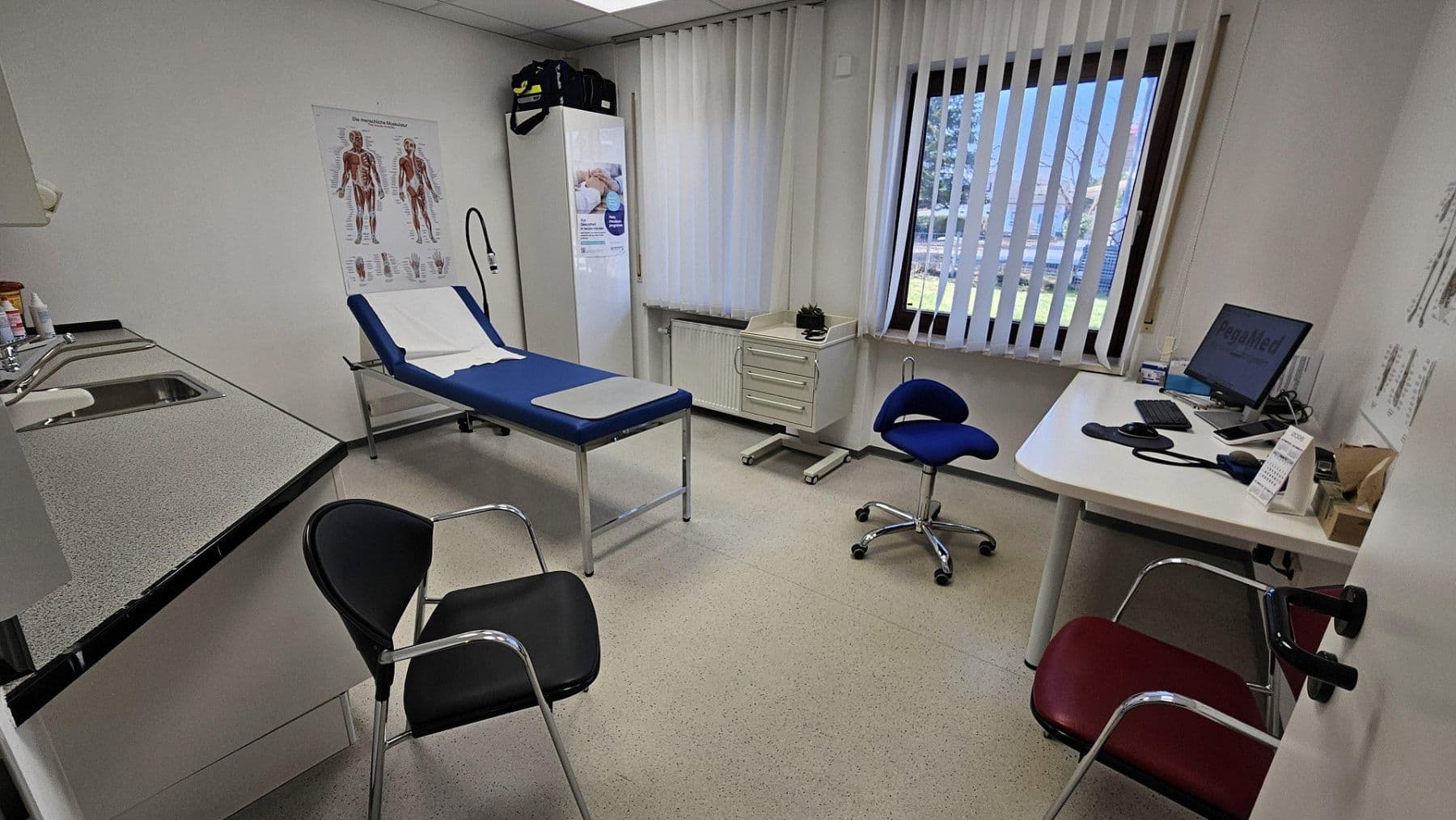 Pronájem kanceláře 137 m², Sepp-Straßberger-Str. 18, Kolbermoor, Bavorsko Pronájem kanceláře 137 m², Sepp-Straßberger-Str. 18, Kolbermoor, Bavorsko