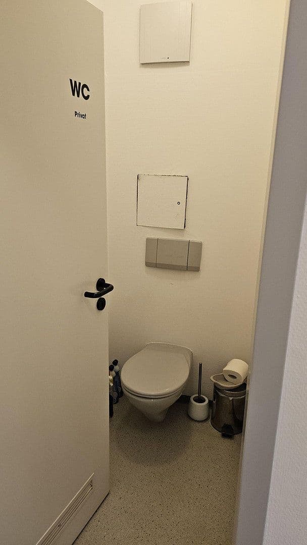 Pronájem kanceláře 137 m², Sepp-Straßberger-Str. 18, Kolbermoor, Bavorsko Pronájem kanceláře 137 m², Sepp-Straßberger-Str. 18, Kolbermoor, Bavorsko